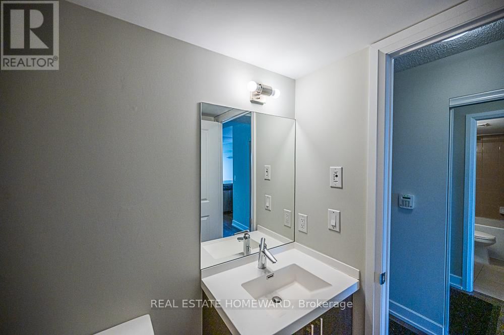 404 - 6 EVA ROAD Image 24