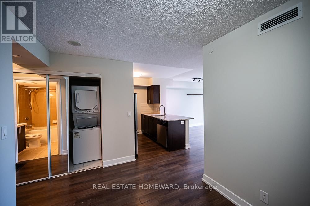 404 - 6 EVA ROAD Image 26