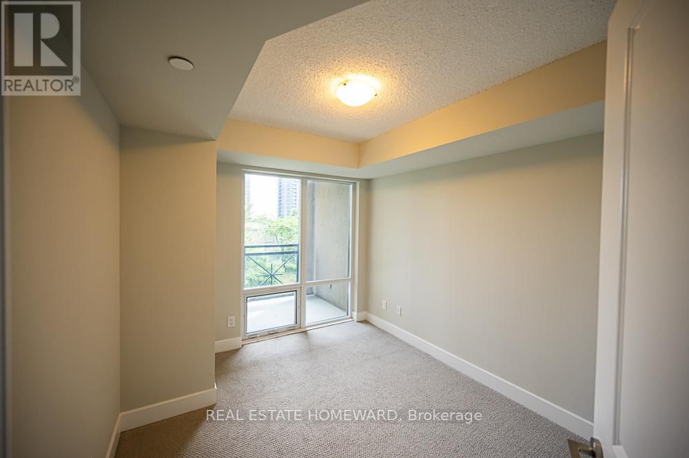 404 - 6 EVA ROAD Image 27