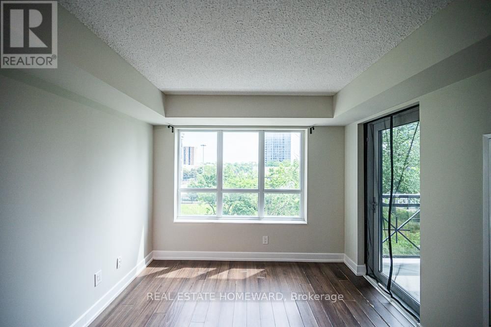 404 - 6 EVA ROAD Image 3