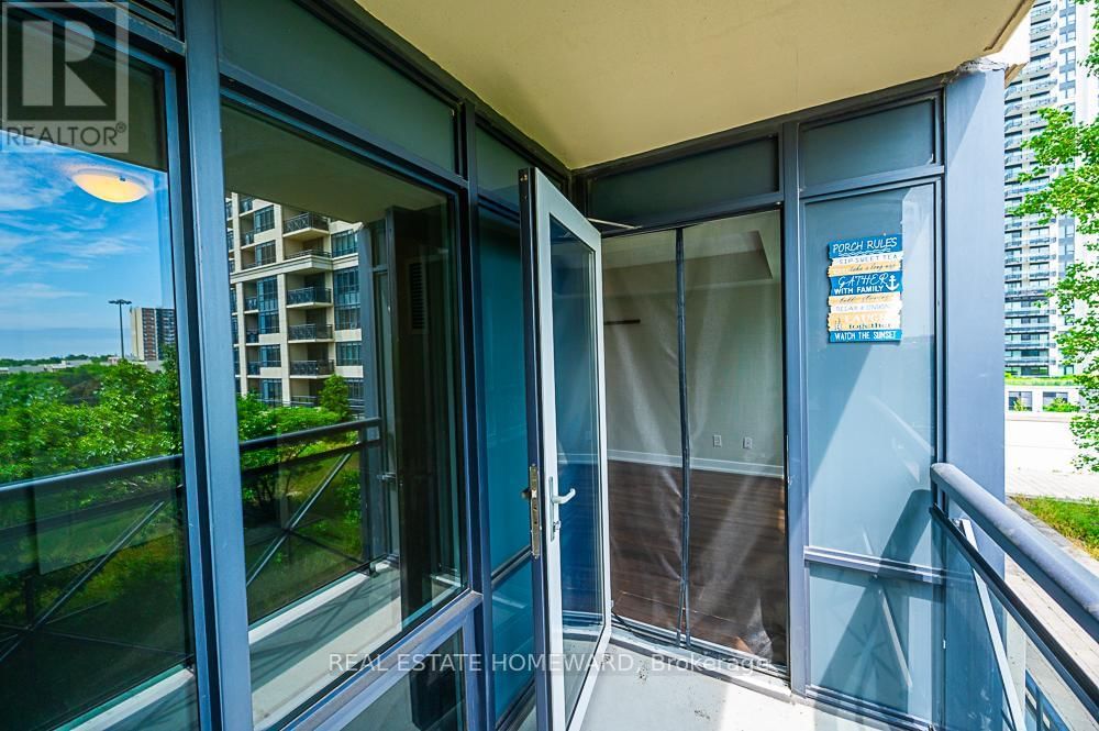 404 - 6 EVA ROAD Image 35