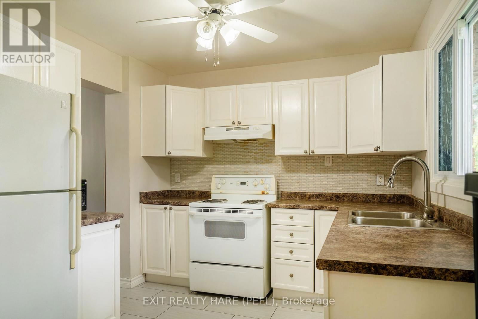 51 - 93 HANSEN ROAD Image 35