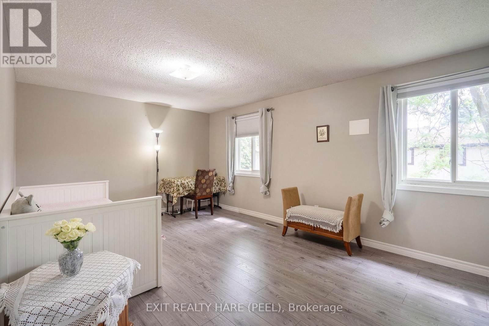 51 - 93 HANSEN ROAD Image 6