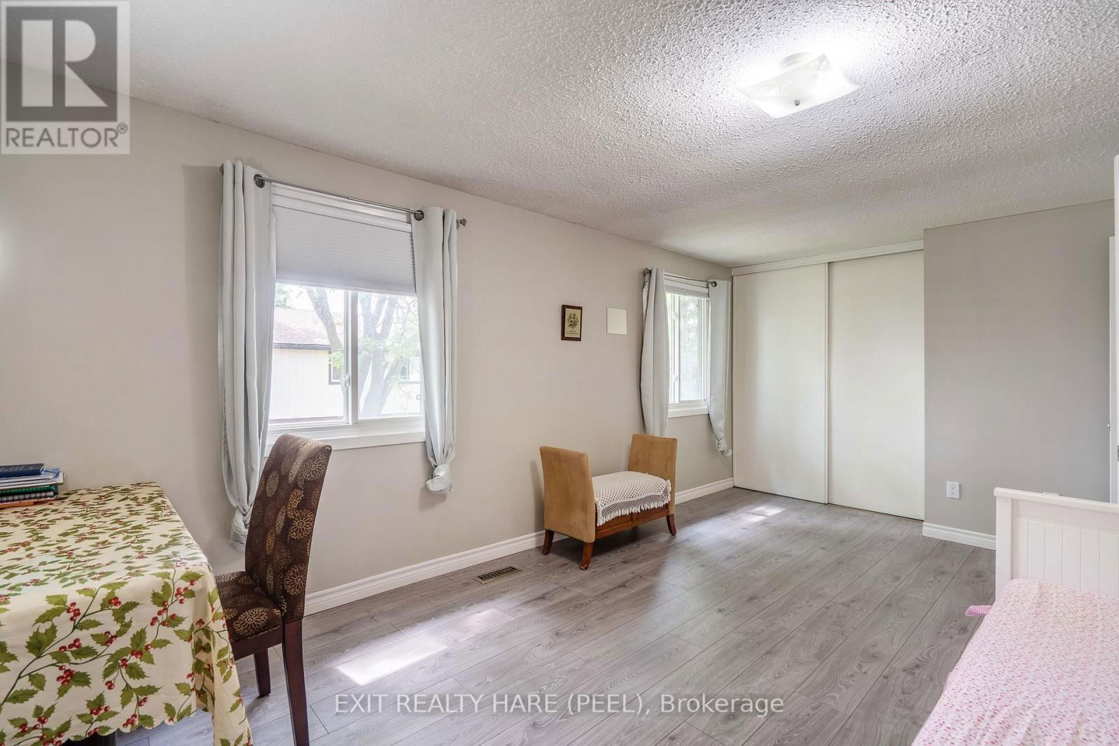 51 - 93 HANSEN ROAD Image 8