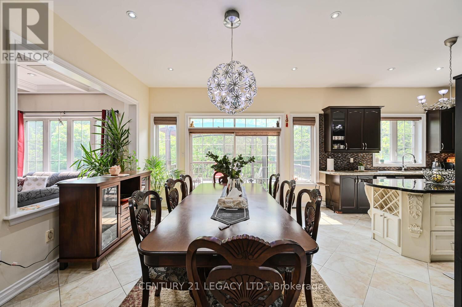 34 CANNINGTON CRESCENT Image 19