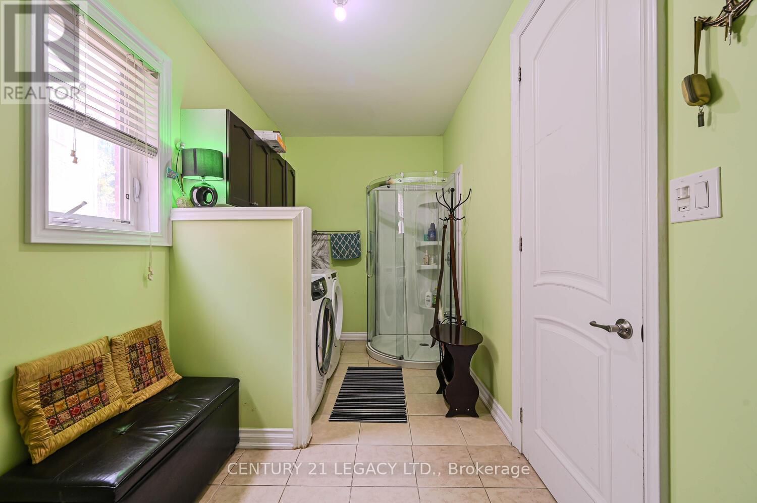 34 CANNINGTON CRESCENT Image 22
