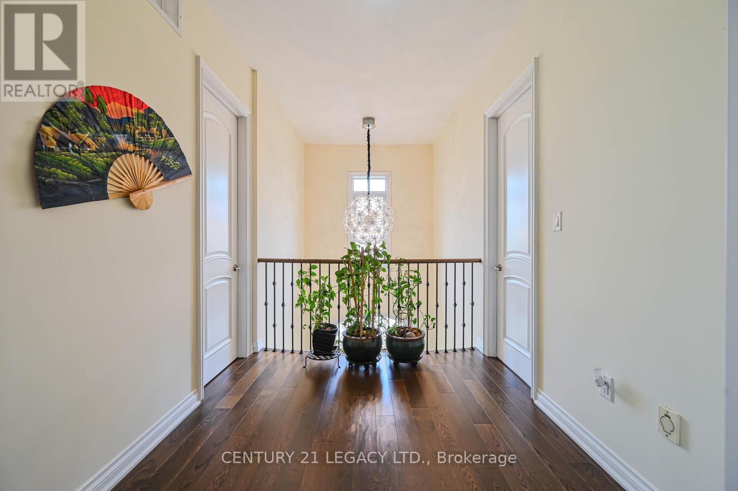 34 CANNINGTON CRESCENT Image 25
