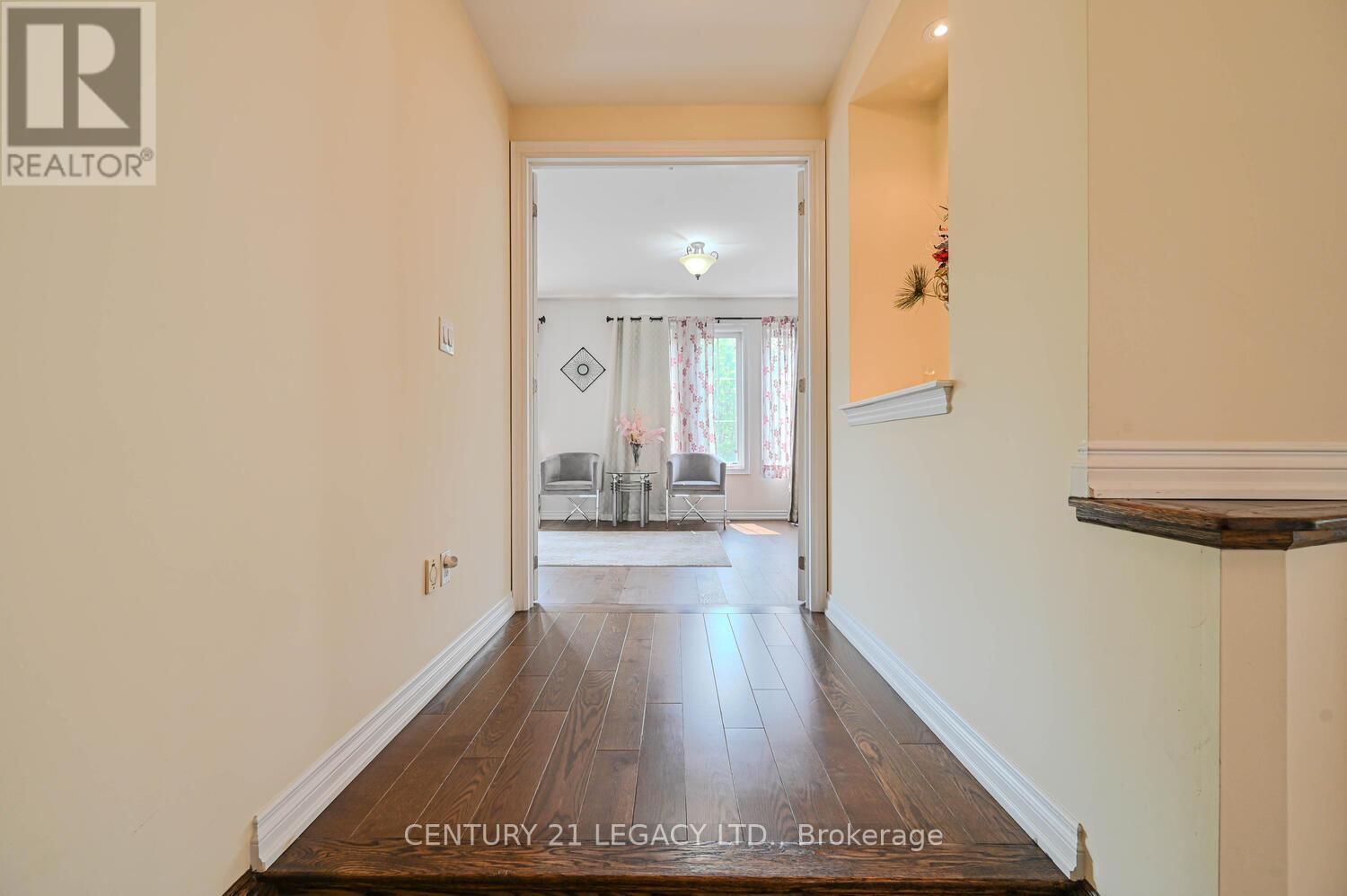 34 CANNINGTON CRESCENT Image 27