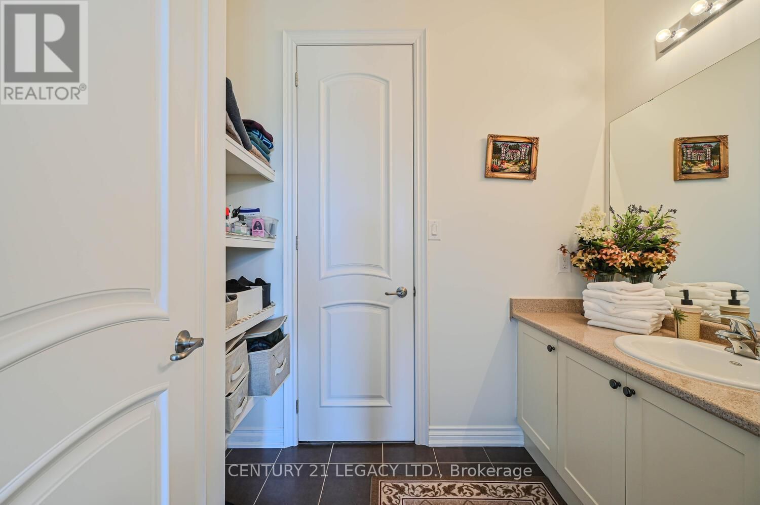 34 CANNINGTON CRESCENT Image 36