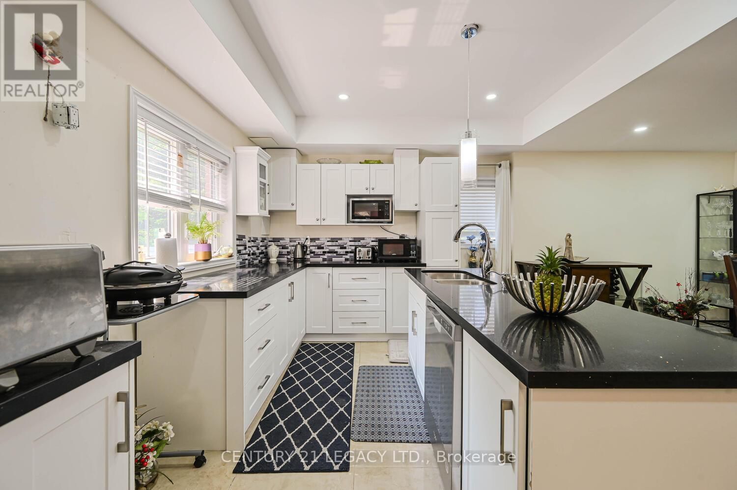 34 CANNINGTON CRESCENT Image 41