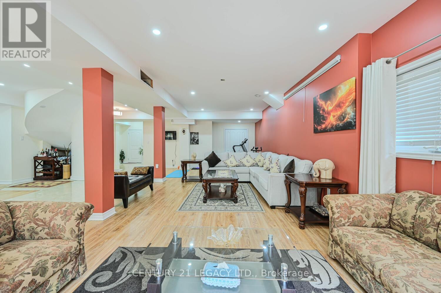 34 CANNINGTON CRESCENT Image 42