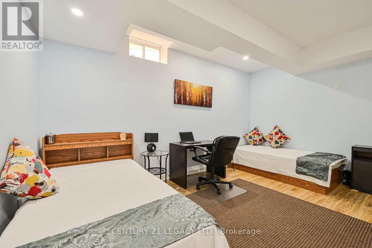 34 CANNINGTON CRESCENT Image 43