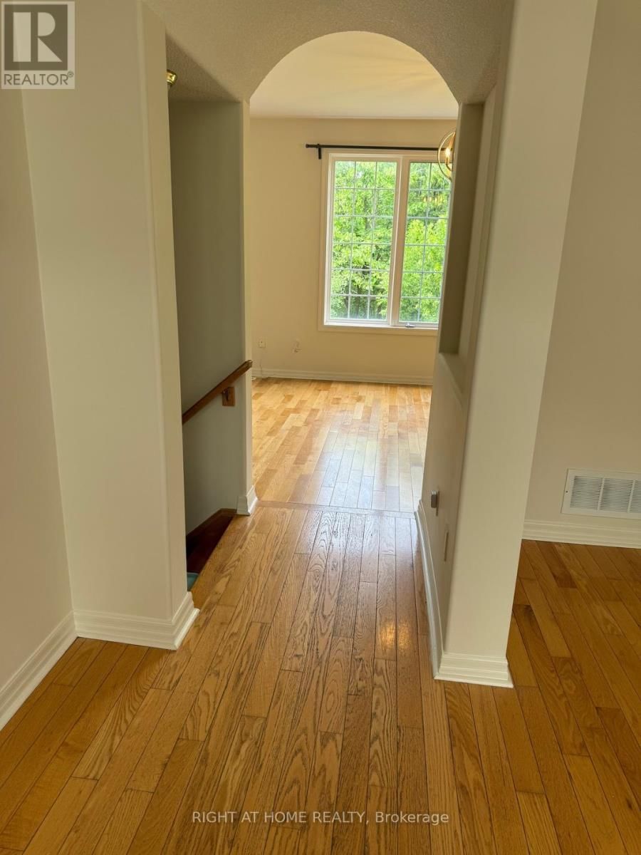 2499 SCOTCH PINE DRIVE Image 12