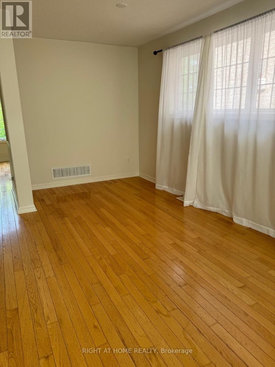 2499 SCOTCH PINE DRIVE Image 6