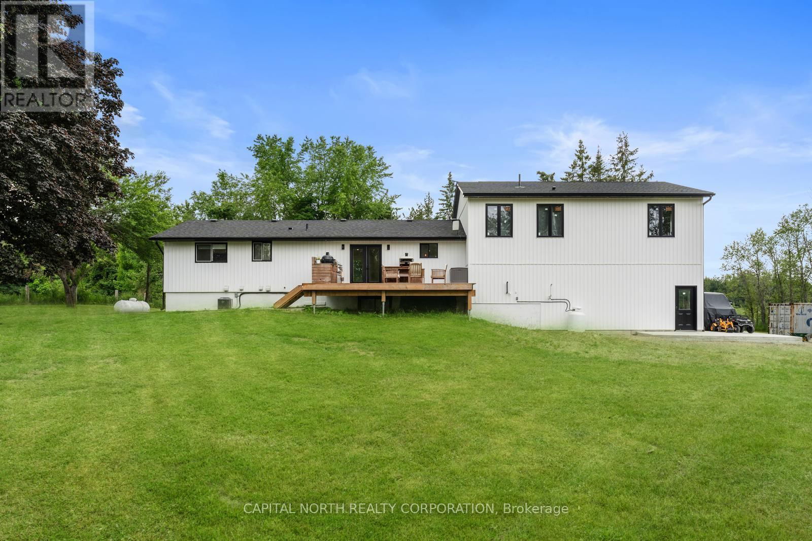 19009 ST ANDREWS ROAD Image 43