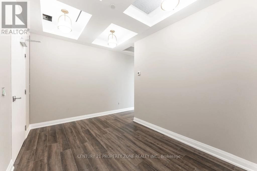 204 - 6475 MAYFIELD ROAD Image 10