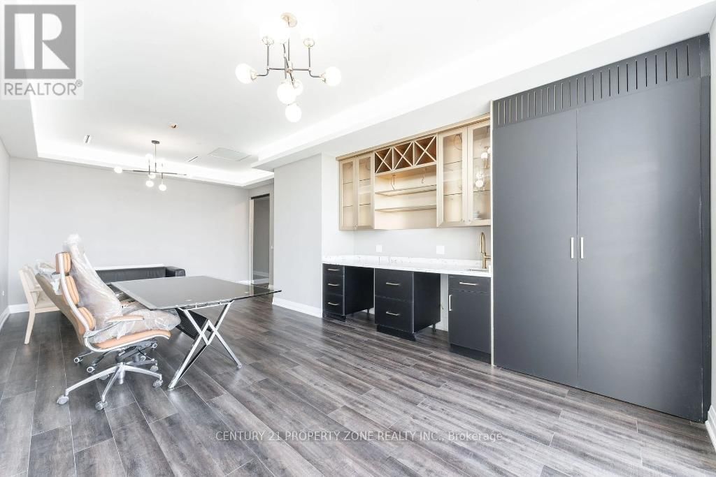 204 - 6475 MAYFIELD ROAD Image 18