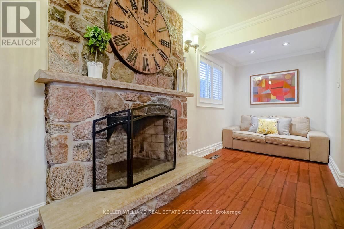 23 ROSEMEADE AVENUE Image 13