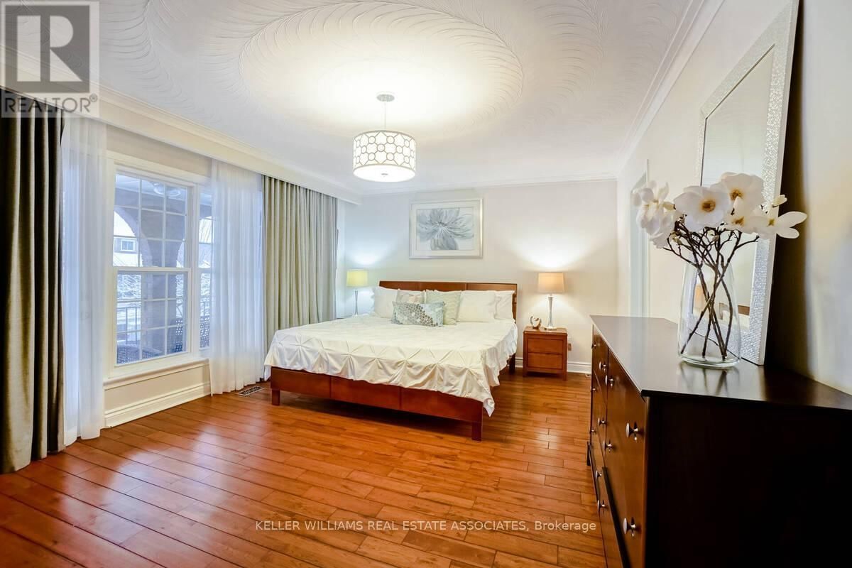 23 ROSEMEADE AVENUE Image 15