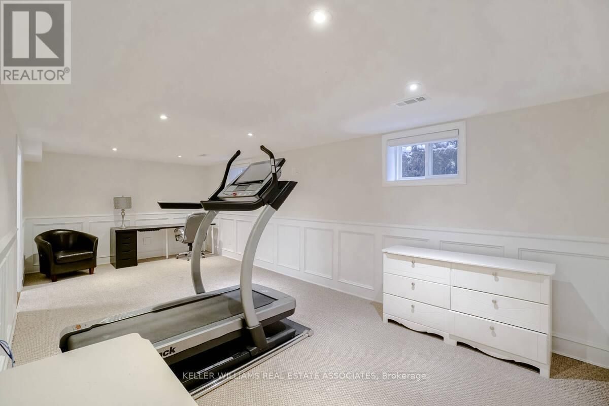 23 ROSEMEADE AVENUE Image 38