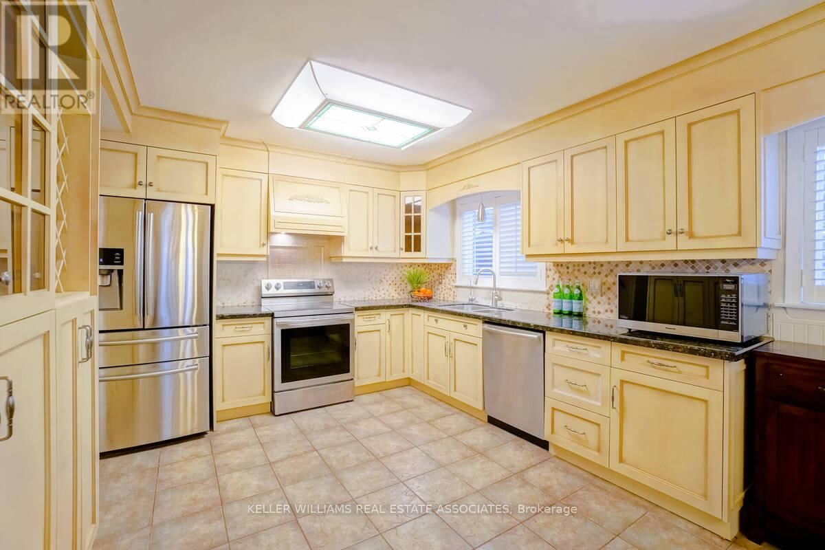 23 ROSEMEADE AVENUE Image 6
