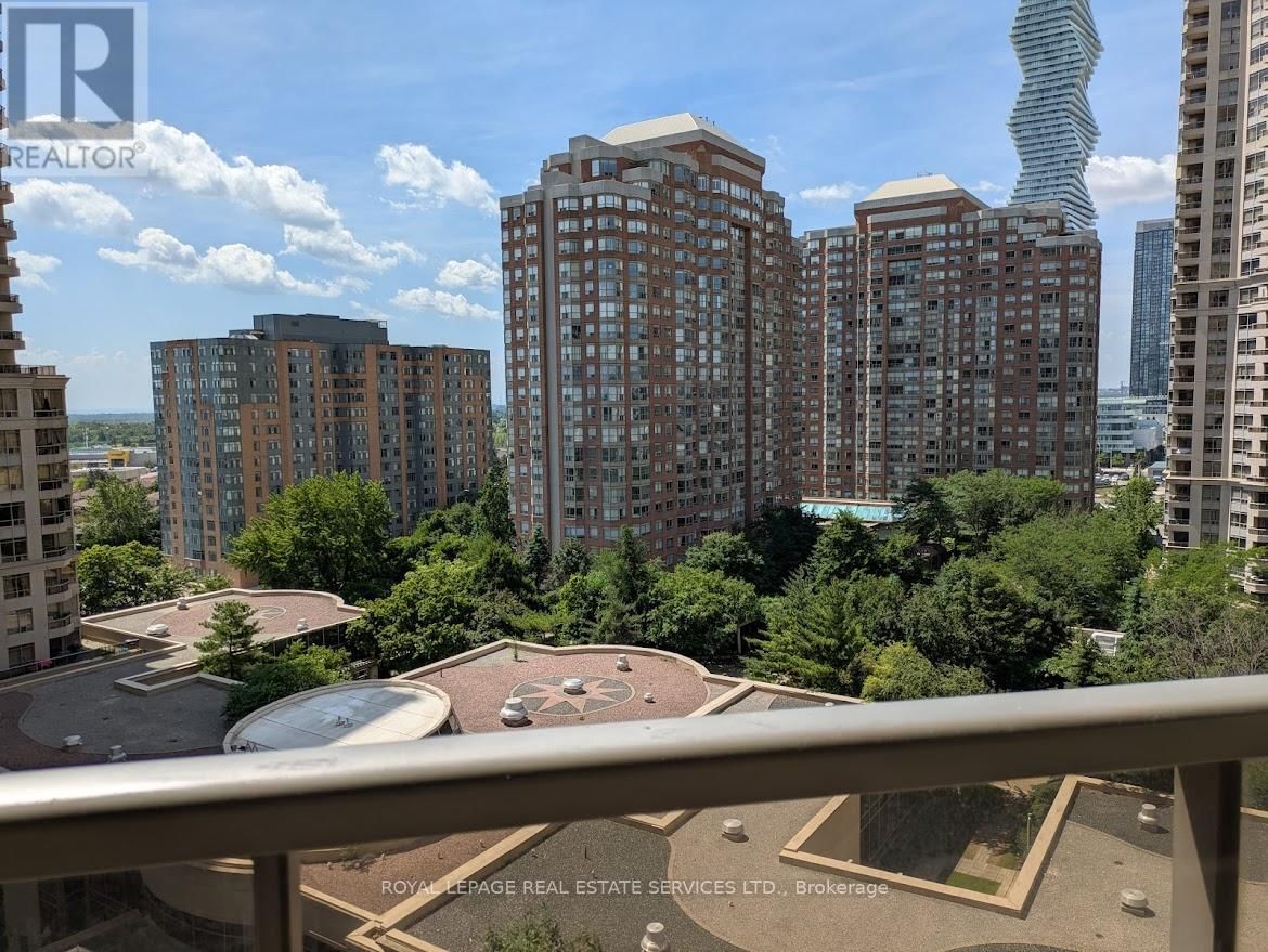 1128 - 3888 DUKE OF YORK BOULEVARD Image 20