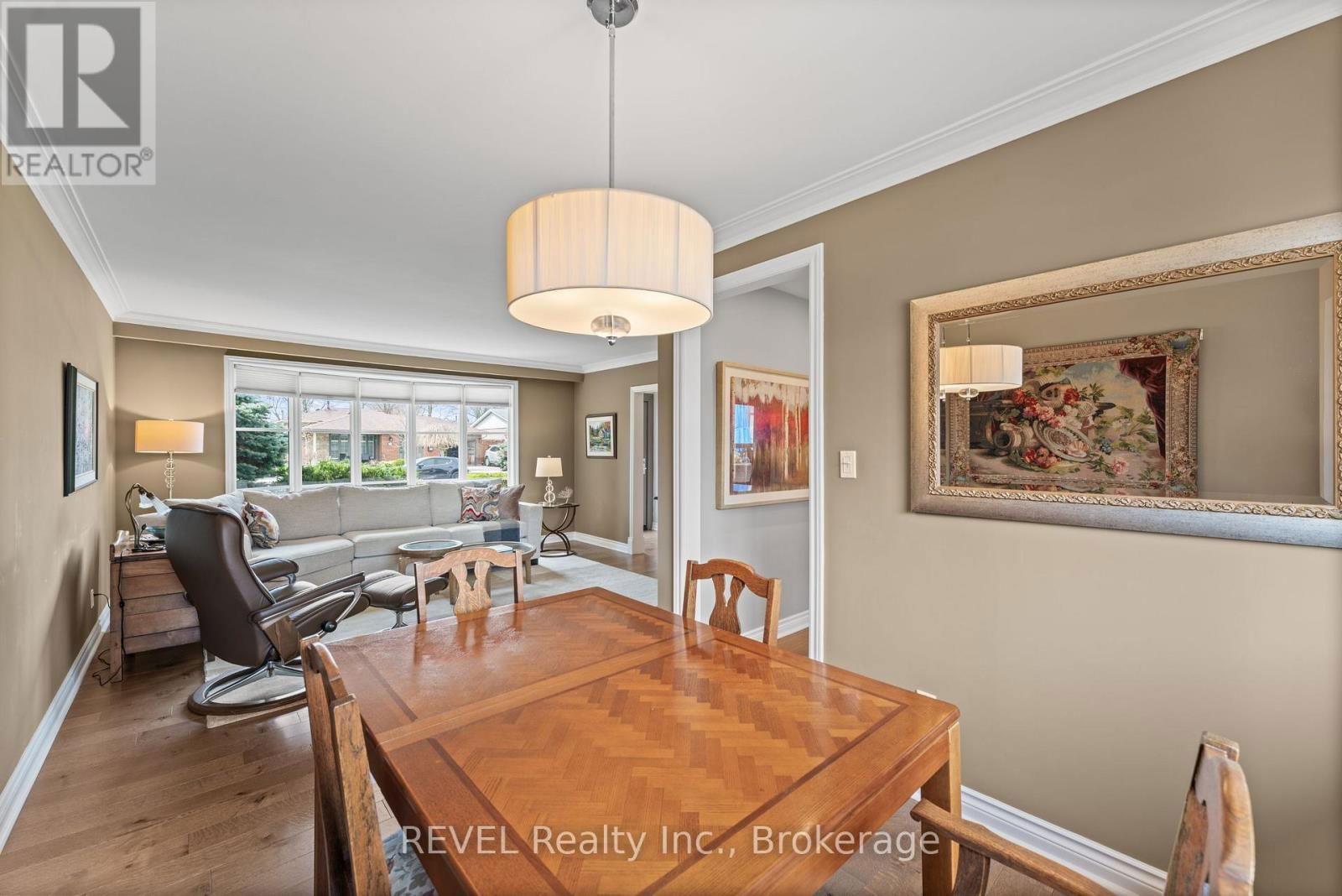 637 THORNWOOD AVENUE Image 14