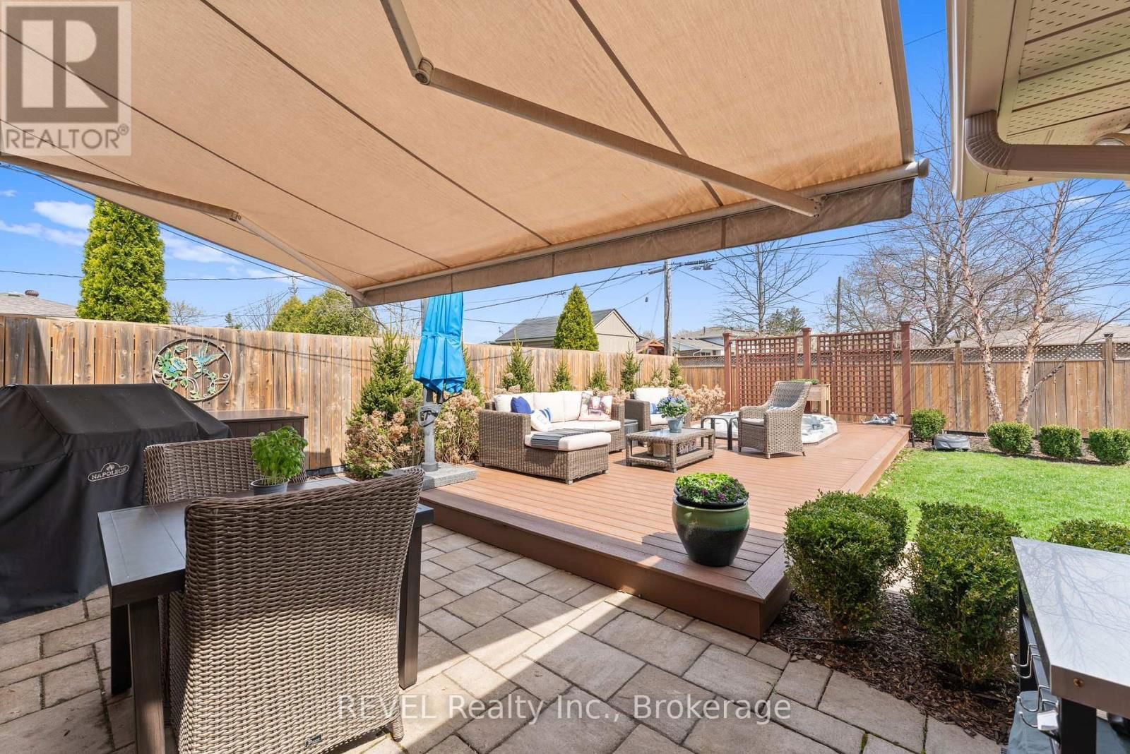 637 THORNWOOD AVENUE Image 28