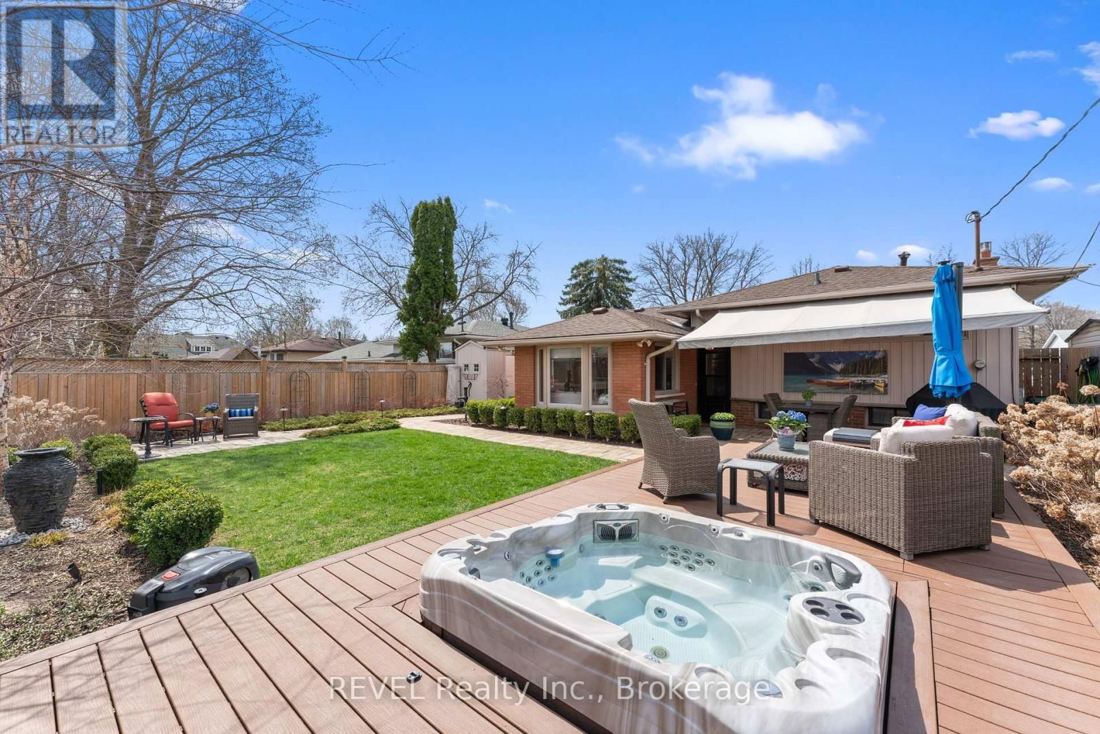 637 THORNWOOD AVENUE Image 31