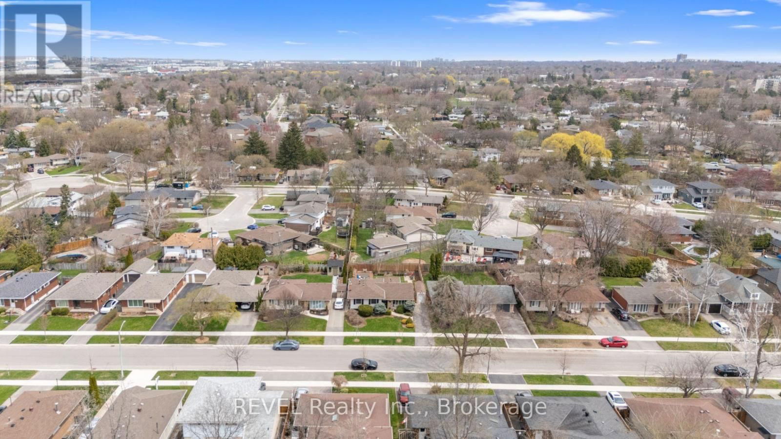 637 THORNWOOD AVENUE Image 36