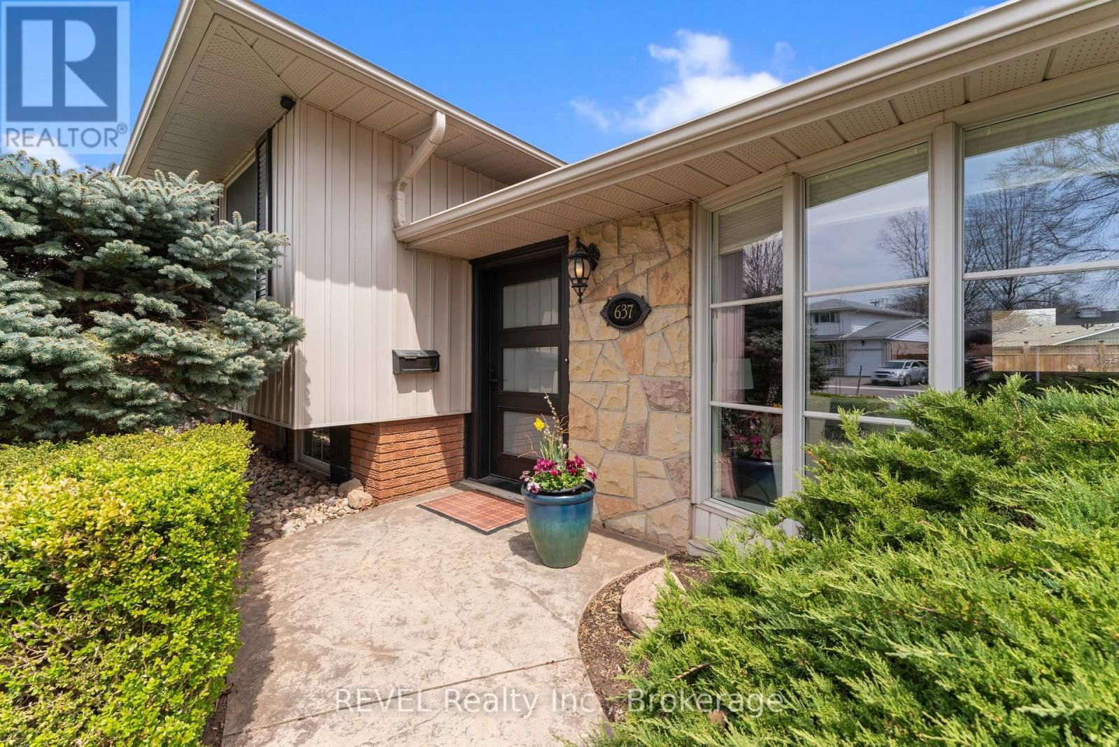 637 THORNWOOD AVENUE Image 4