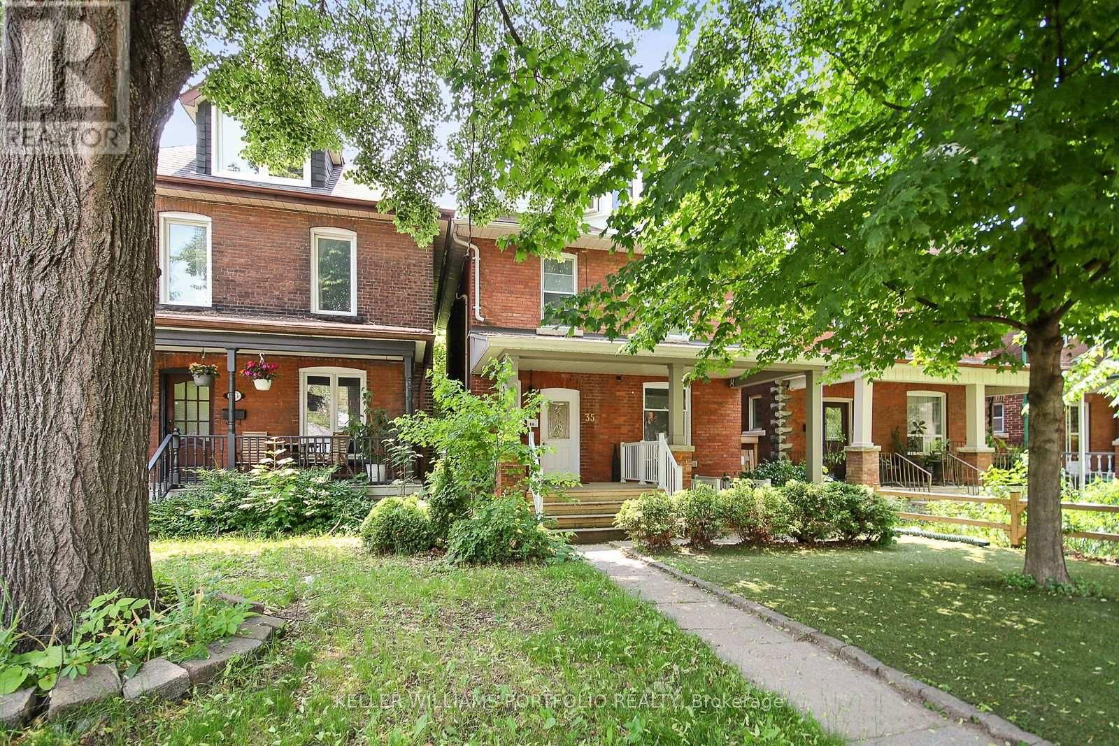 #3 - 35 HUMBERSIDE AVENUE Image 2
