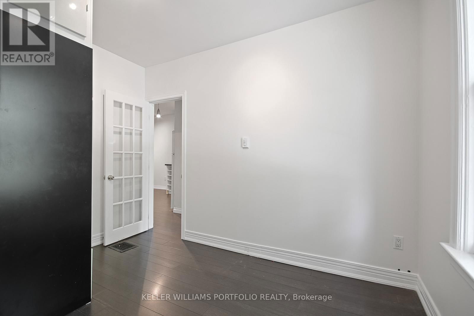 #3 - 35 HUMBERSIDE AVENUE Image 20