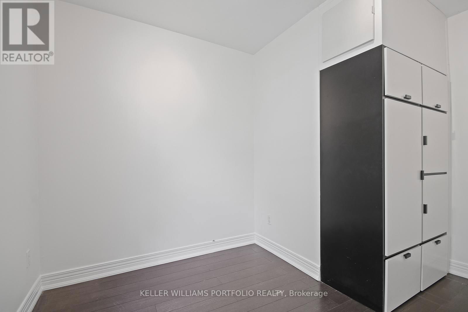 #3 - 35 HUMBERSIDE AVENUE Image 21