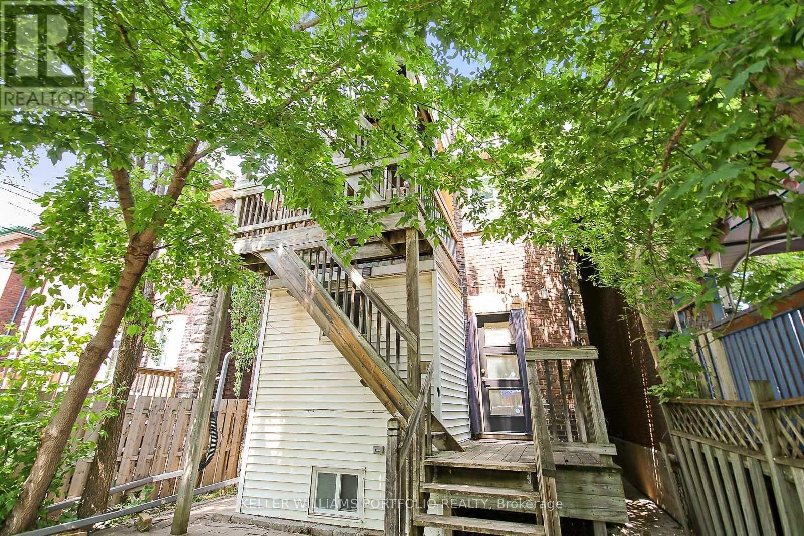 #3 - 35 HUMBERSIDE AVENUE Image 7