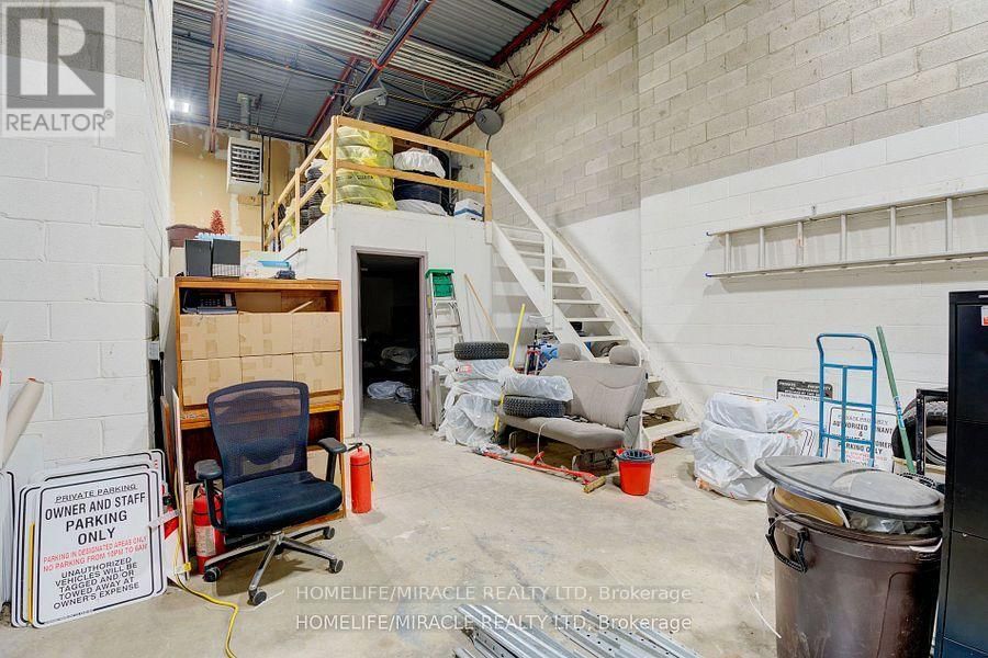 45 - 173 ADVANCE BOULEVARD Image 13
