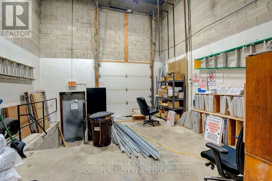 45 - 173 ADVANCE BOULEVARD Image 14