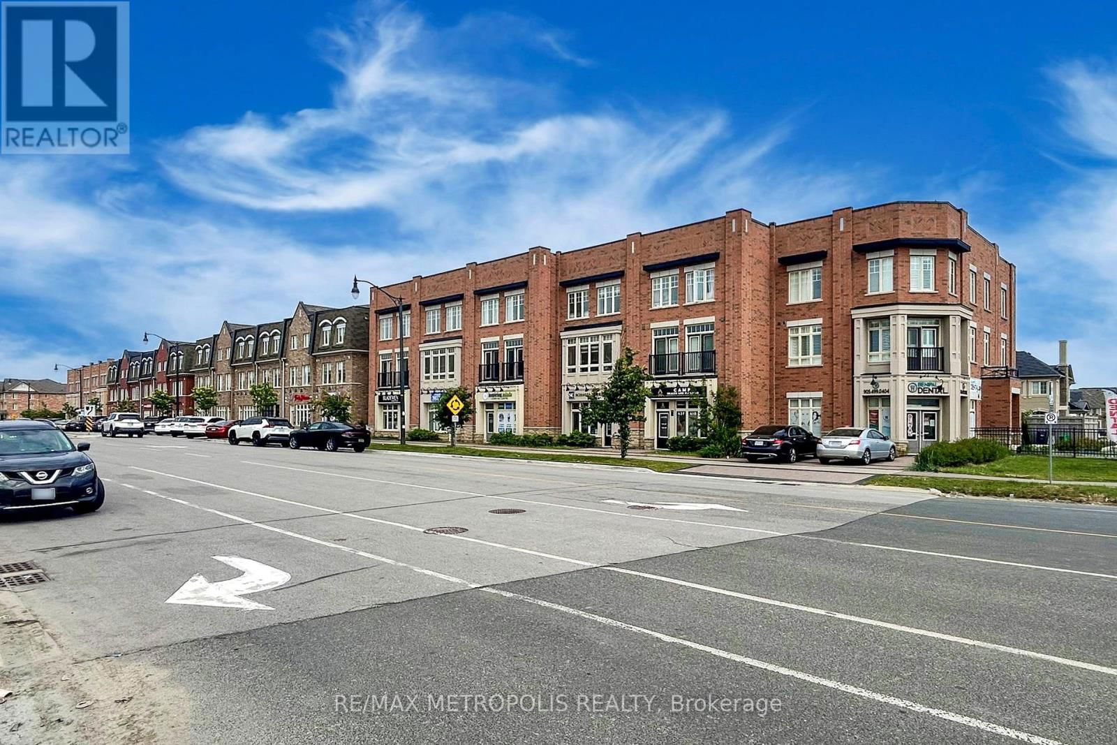 2 - 103 INSPIRE BOULEVARD Image 27