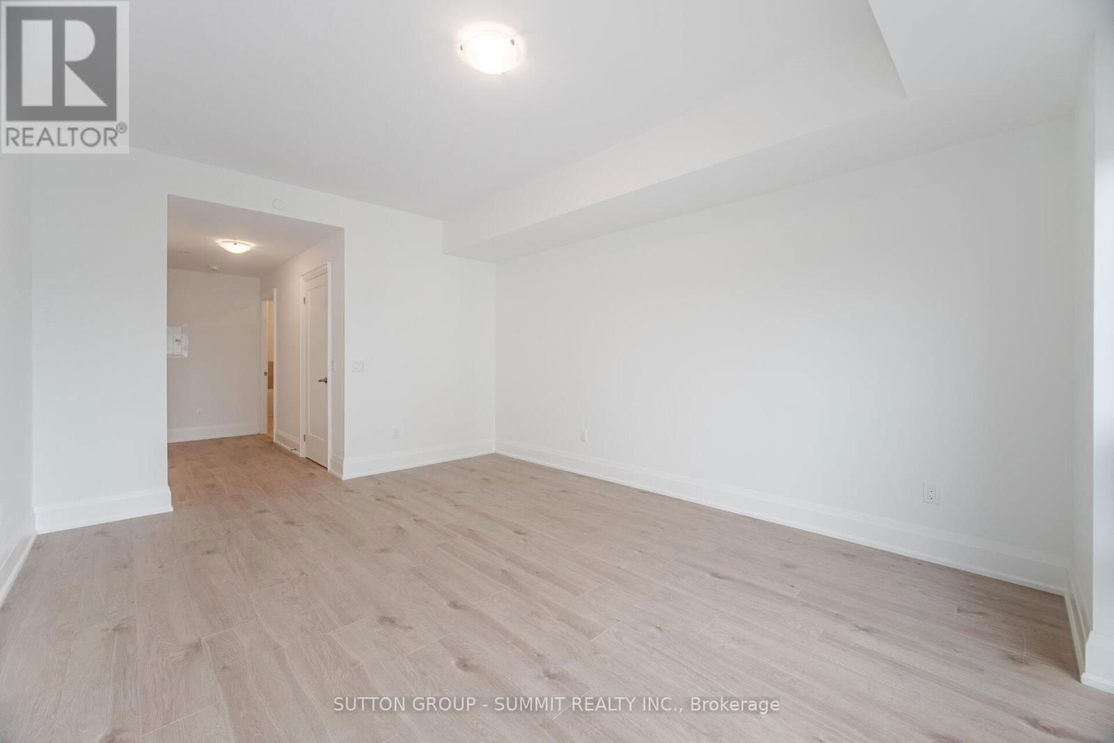 702 - 1035 SOUTHDOWN ROAD Image 24