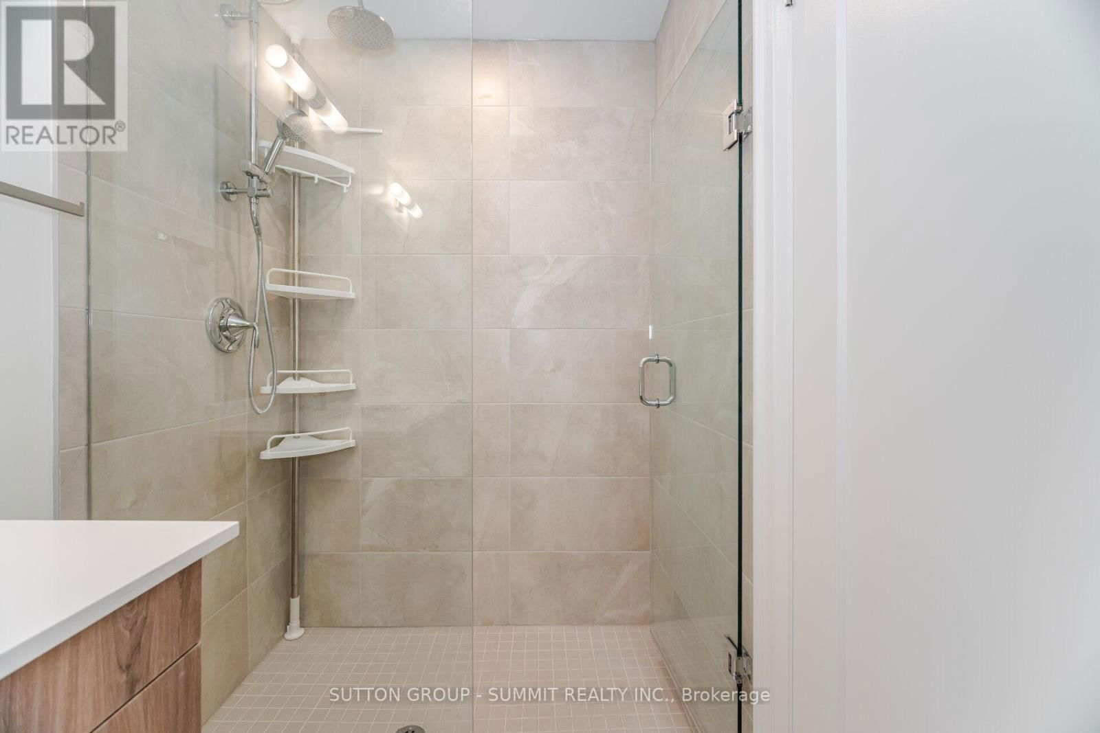 702 - 1035 SOUTHDOWN ROAD Image 28