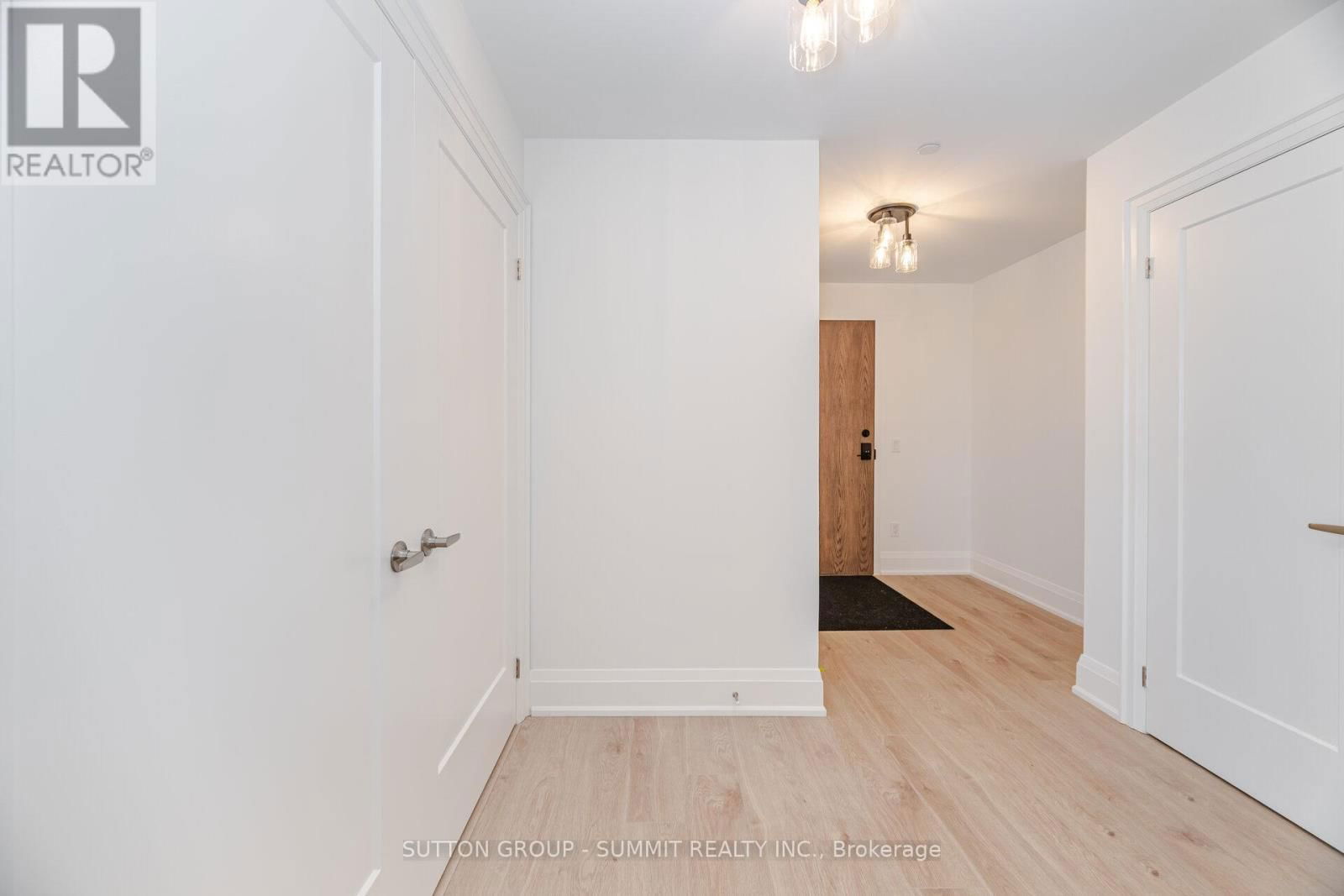 702 - 1035 SOUTHDOWN ROAD Image 7