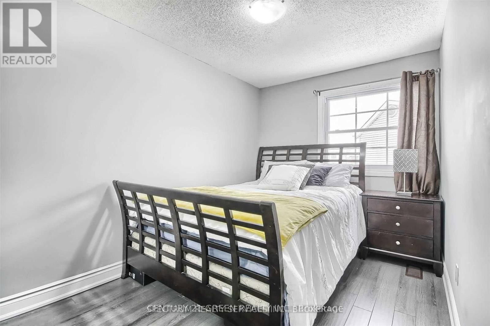 23 HECTOR COURT Image 16