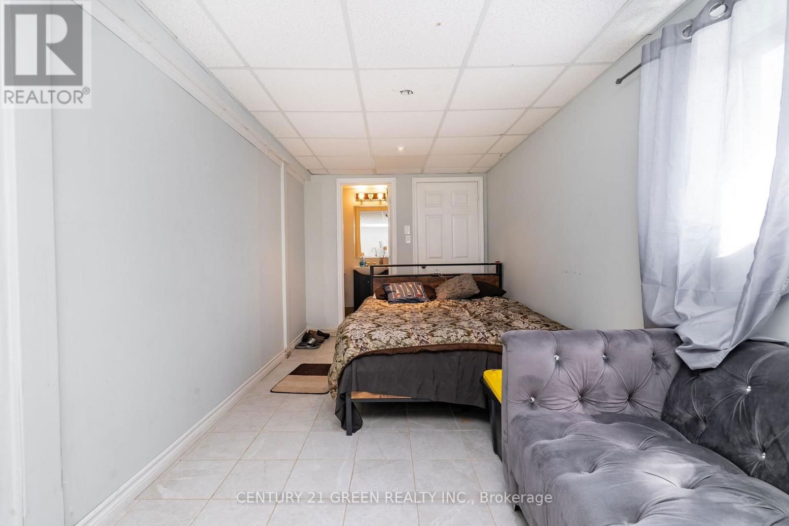 23 HECTOR COURT Image 19