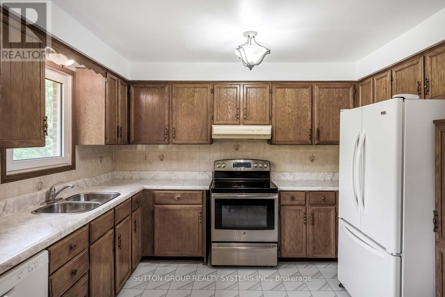 1161 CARLO COURT Image 10