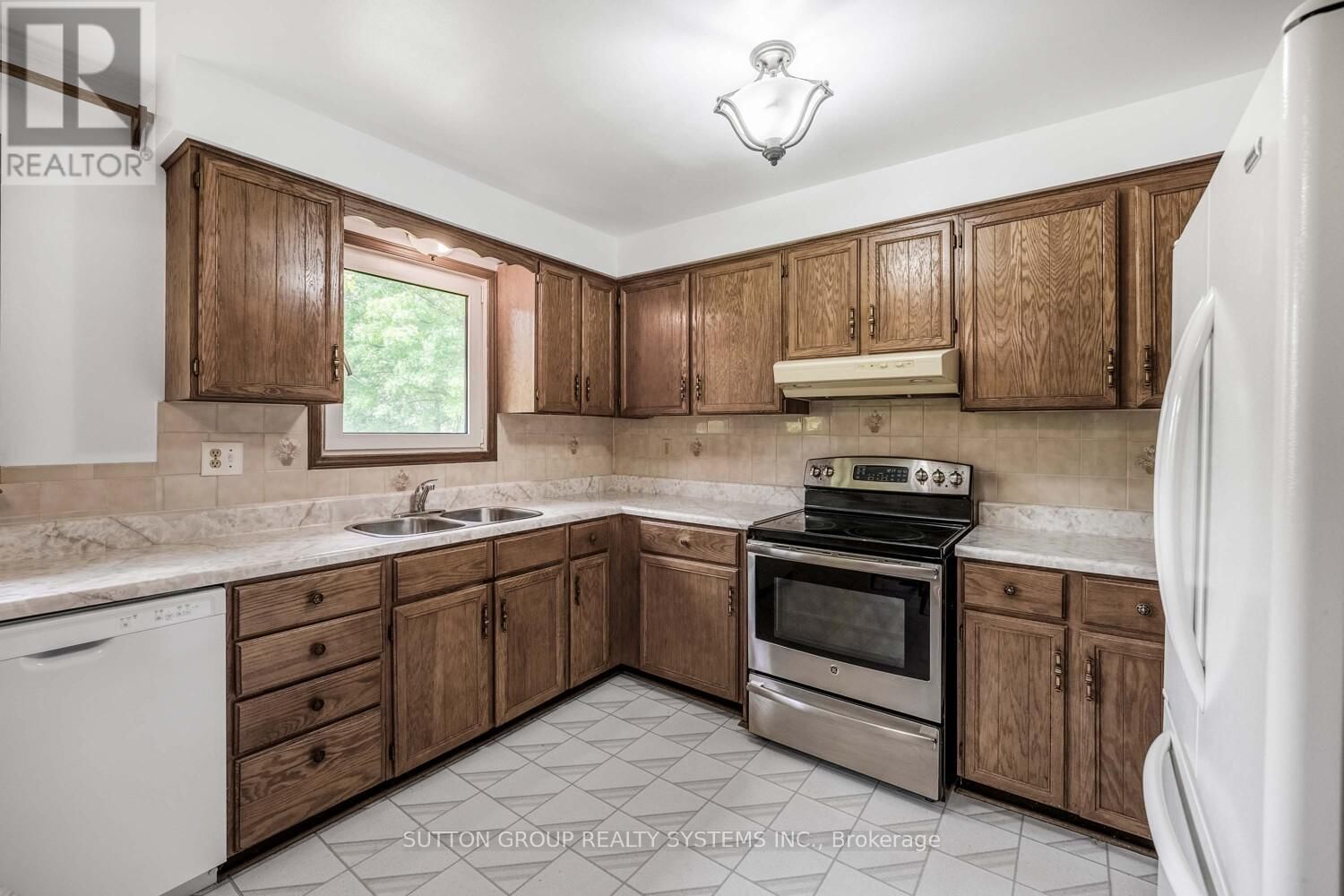 1161 CARLO COURT Image 11