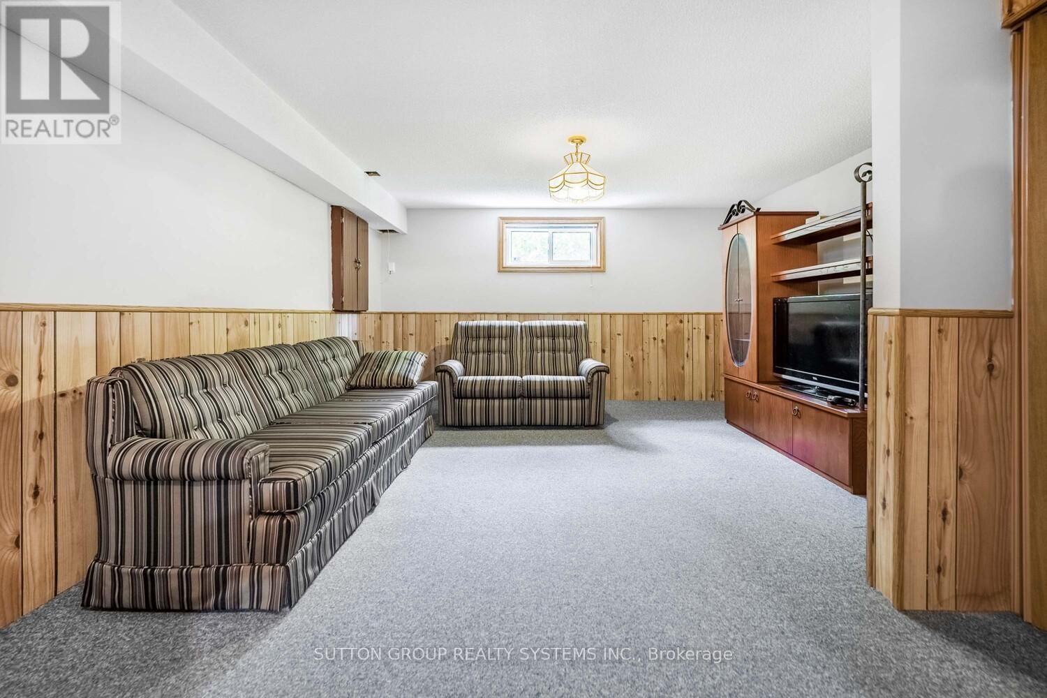 1161 CARLO COURT Image 28