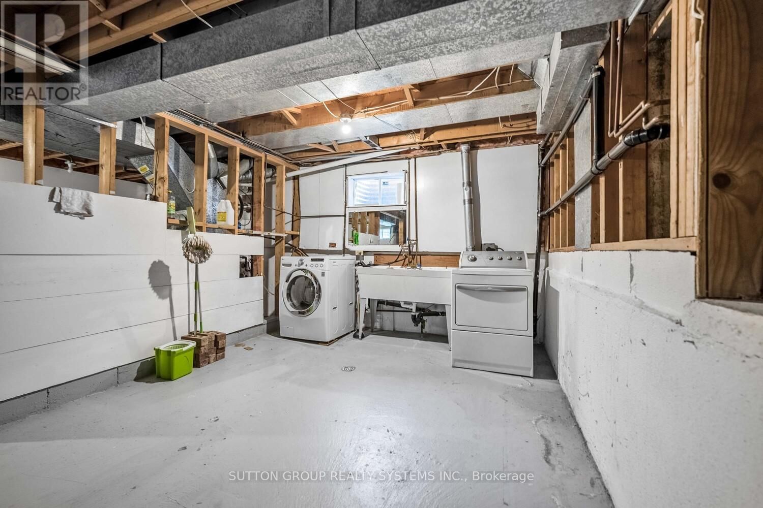 1161 CARLO COURT Image 31