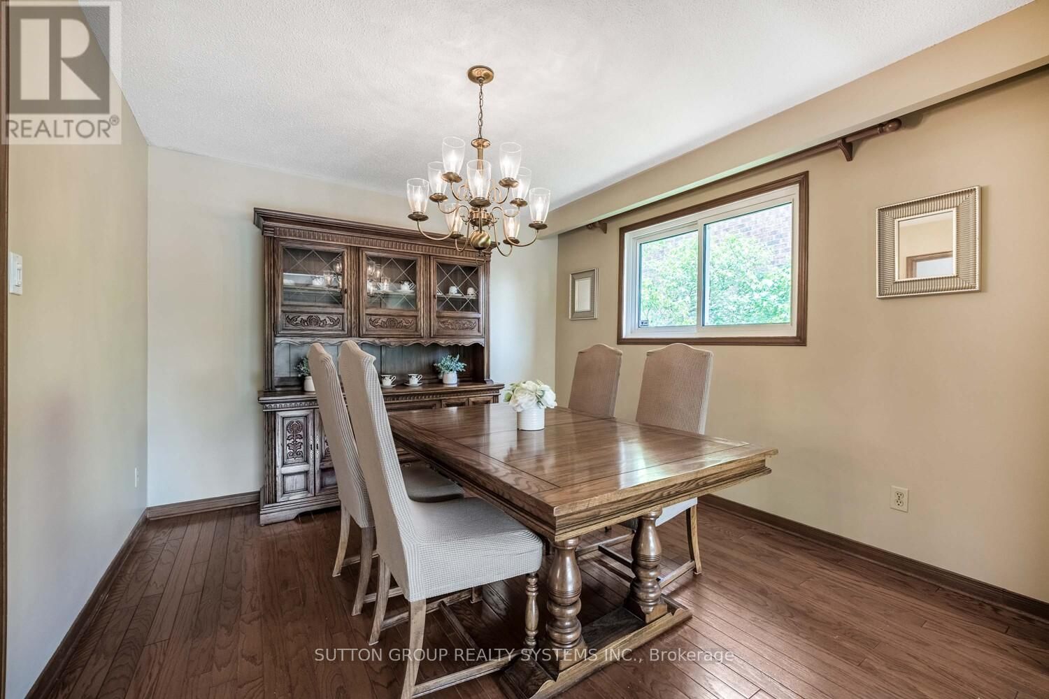 1161 CARLO COURT Image 8