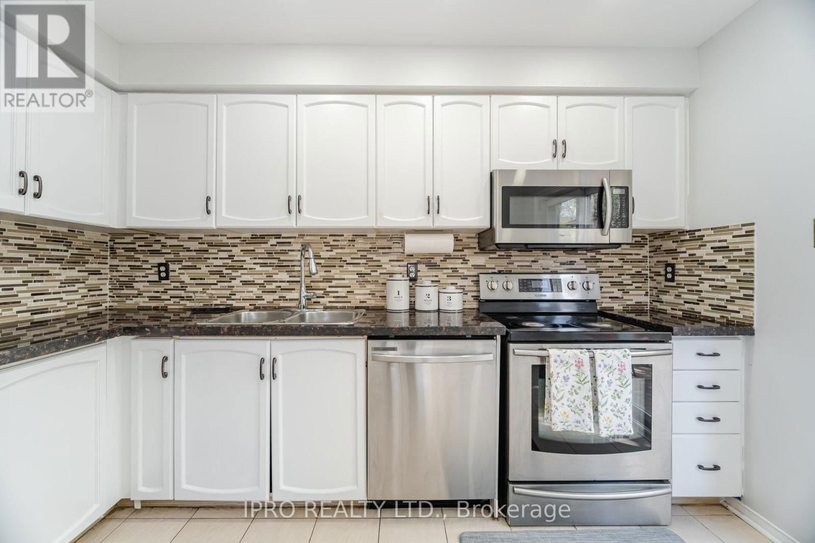 41 - 5659 GLEN ERIN DRIVE WEST Image 17