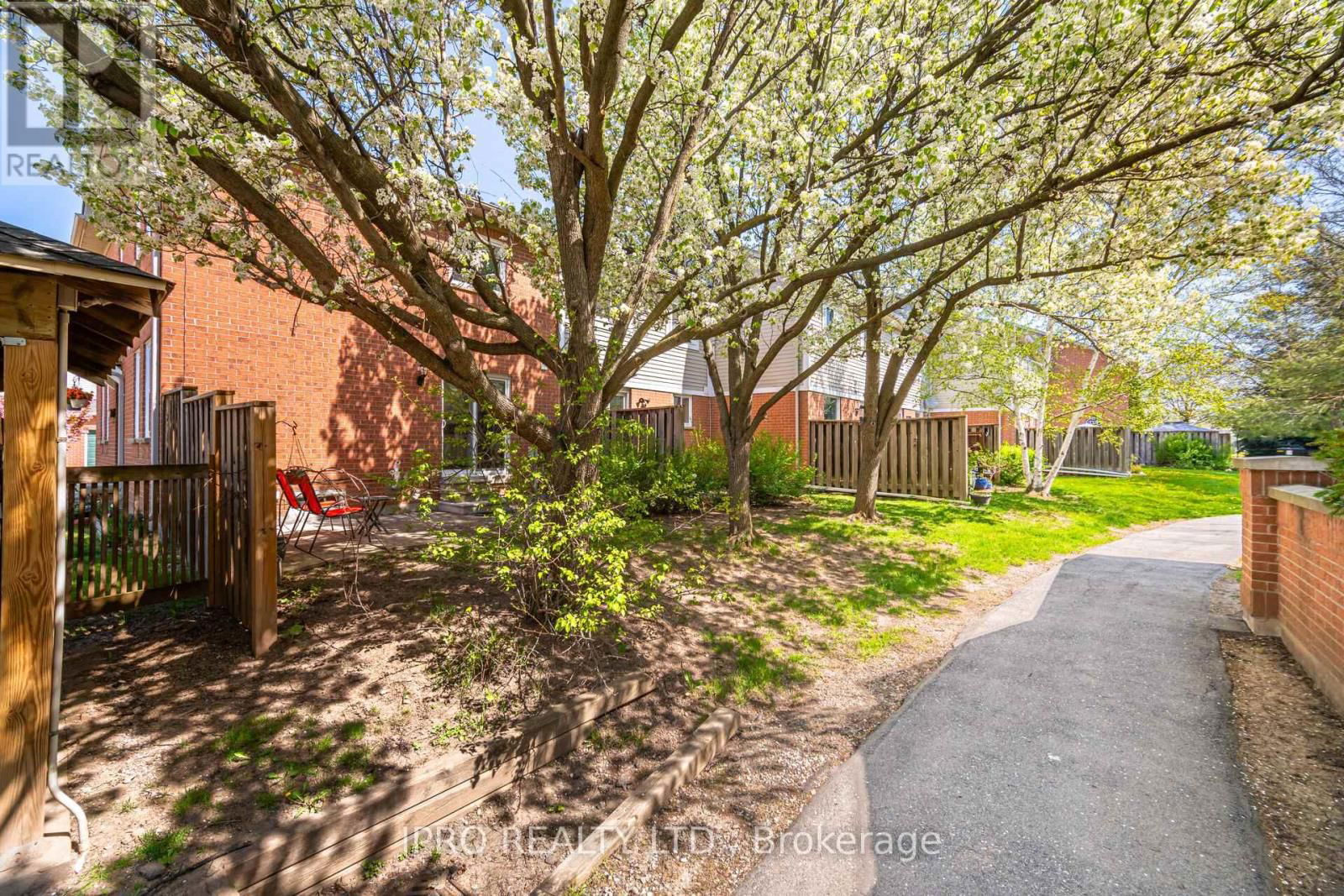 41 - 5659 GLEN ERIN DRIVE WEST Image 47